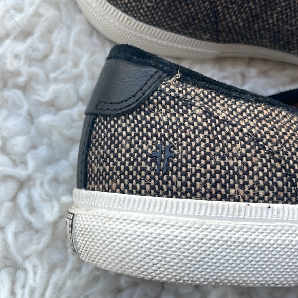 FRYE Women's "Gia" Tweed Canvas Sneaker. Size - Picture 6 of 11